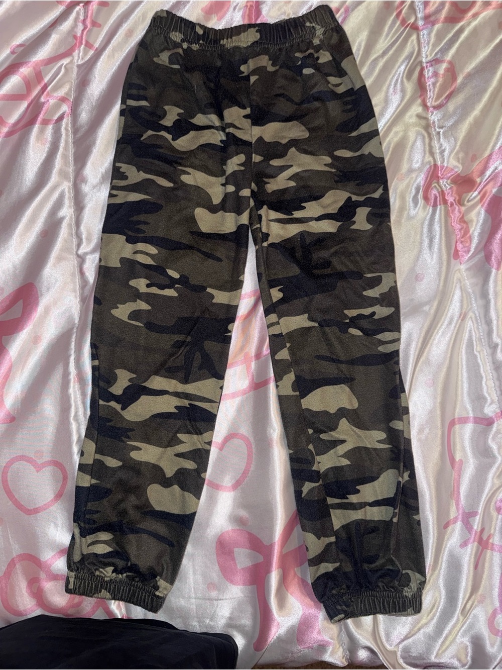 SHEIN Olive & Black Camo Kids Jogger Sweatpants